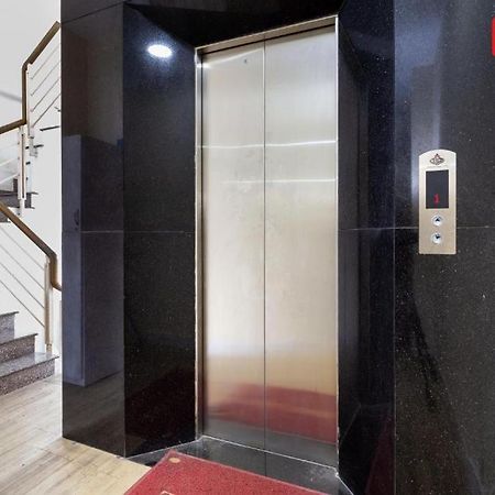 Quy Phuc Hotel Хошимін Екстер'єр фото