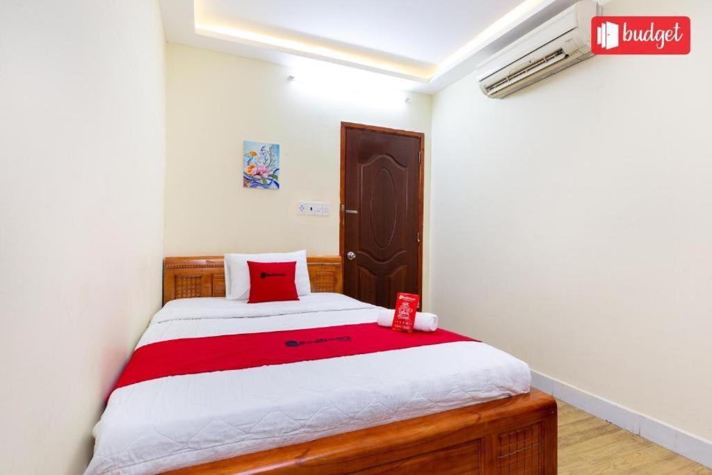 Quy Phuc Hotel Хошимін Екстер'єр фото